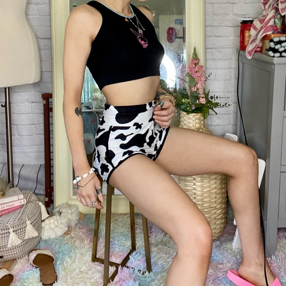 NEW 🐮 Print Shorts - Picture 8 of 10